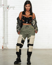 Load image into Gallery viewer, Camouflage Print Hight Waist Cargo Pants
